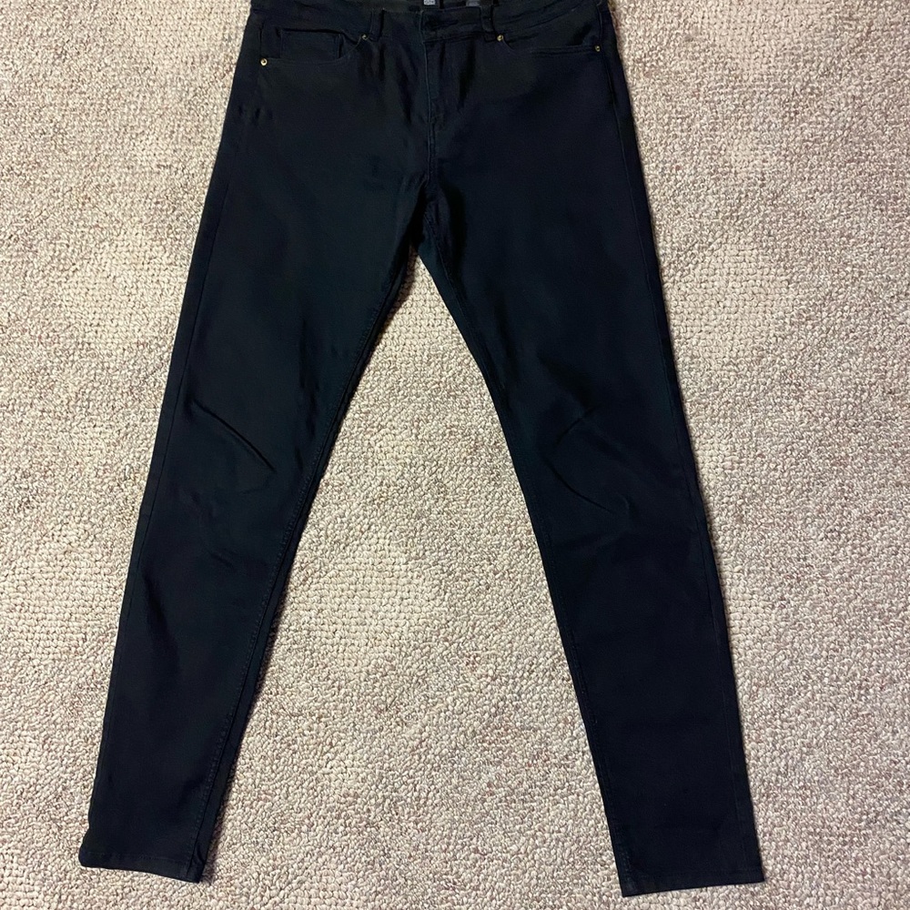 Black pants H & M